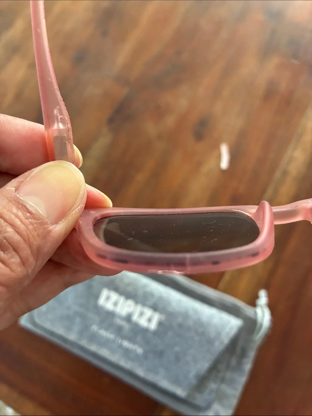 Izipizi Kids Pink Sunglasses with Dark Lenses